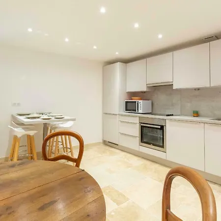 Maison De Rue Fourmilliere Apartment